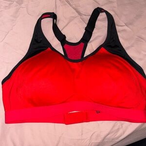 Never worn DSG sport bra
Red with black